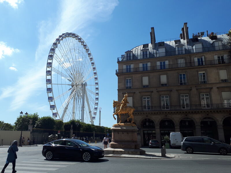LE CAFE CARROUSEL
